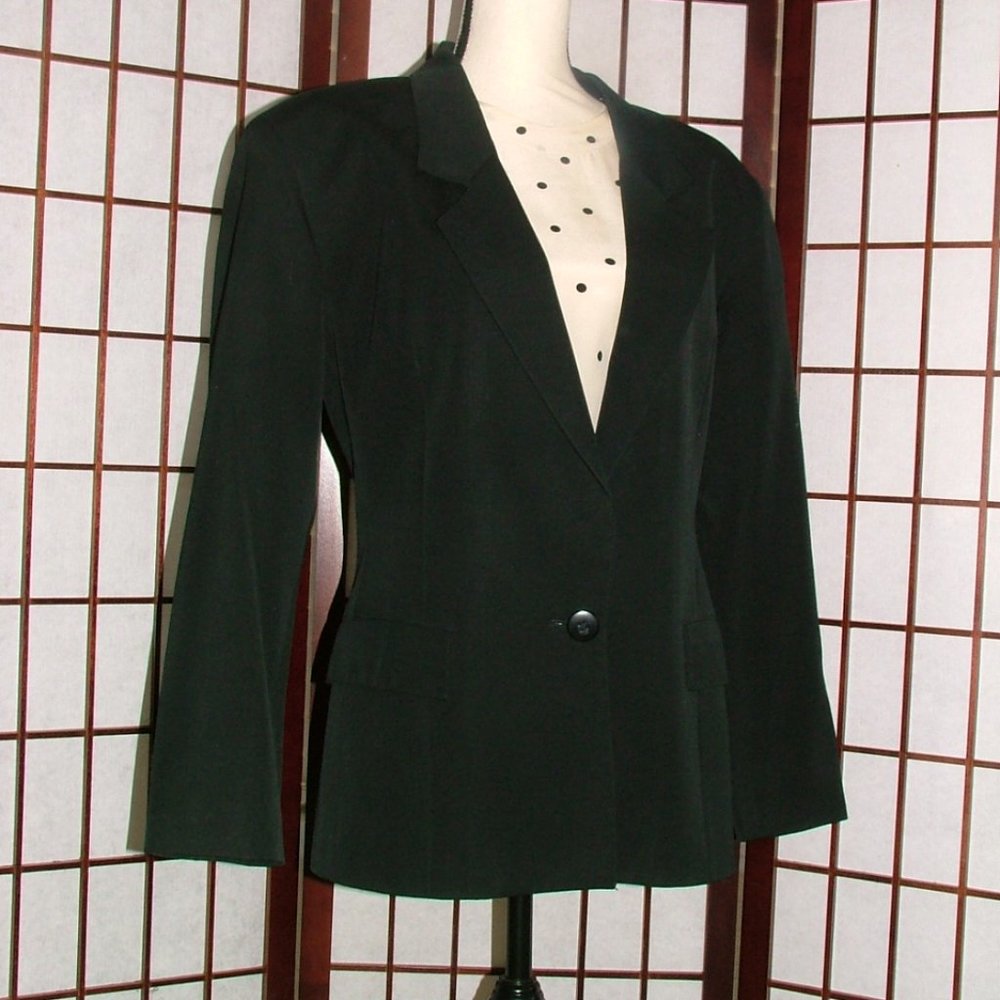Tahari, Black Jacket and coordinating blouse